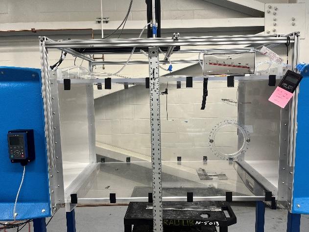 Test section with traverse pitot-static probe