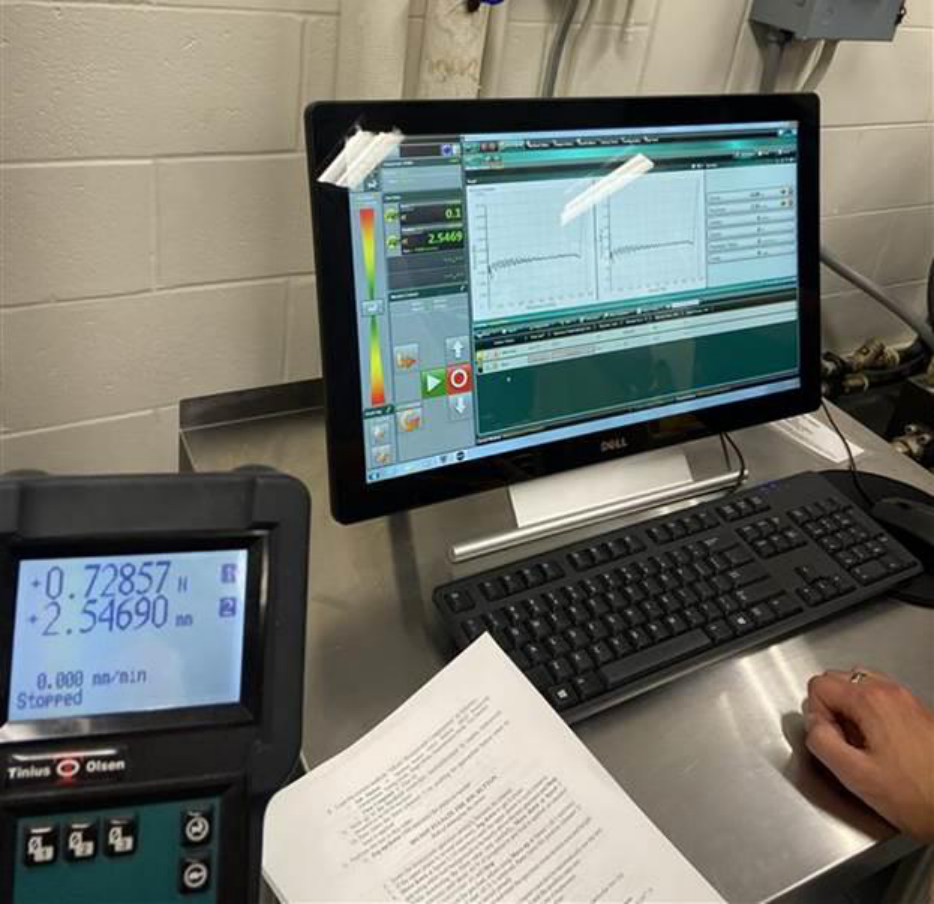 Computer data display during compression test